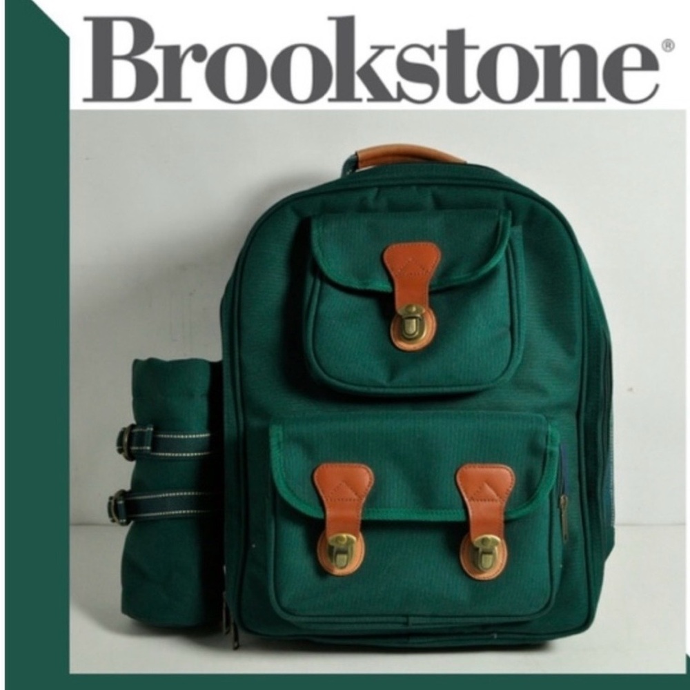 NEW Brookstone Green Insulated
Picnic Basket Backpack + Wine Carrier